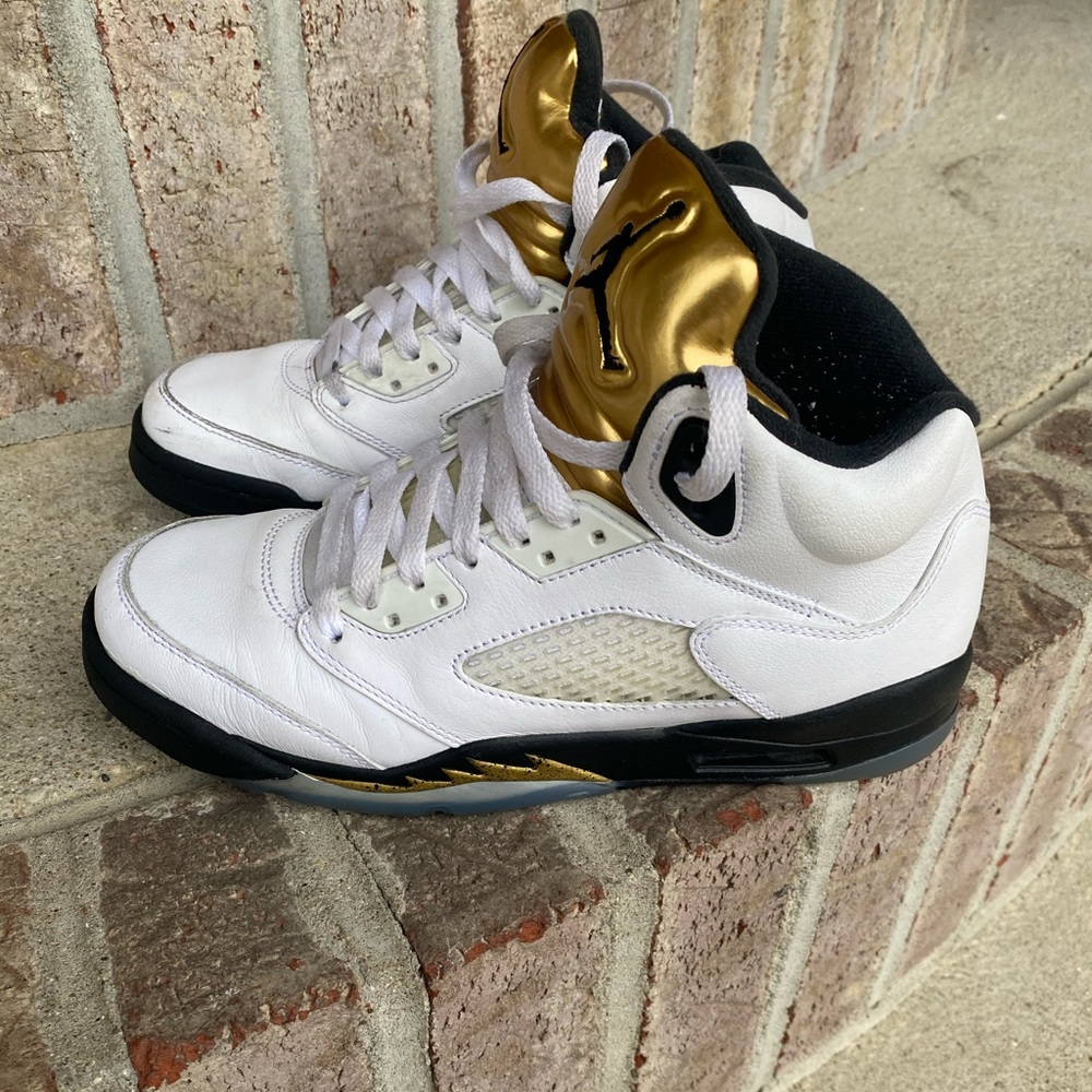 Jordan 5 Olympic GS(youth) size 6.5 VIDEO INCLUDED